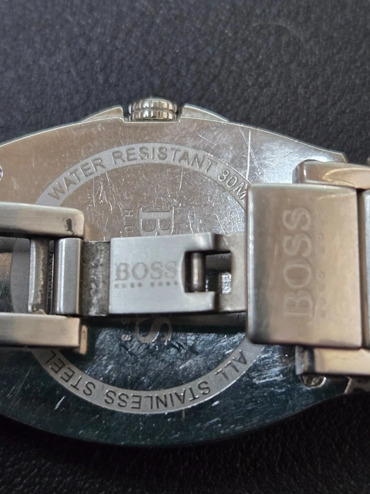 Часы Hugo Boss изогнутый стальной корпус черный циферблат HB.11.3.14.2016 - Изображение 2 из 4