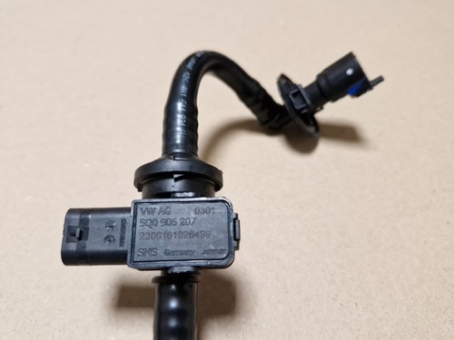 Manguera de vacío AUDI Q5 con válvula de retención 5Q0906207 80B611931F 4N1611931H - Imagen 5 de 9