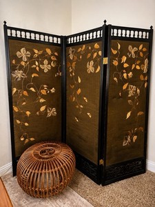 Antique Meiji Japanese Silk Embroidered Screen Room Divider Ebonized Wood Byobu