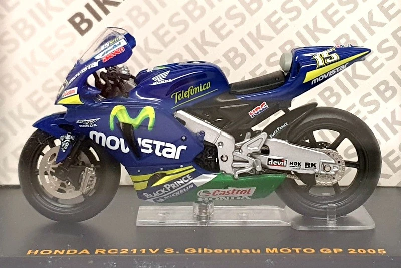 Ixo 1/24 Scale RAB098 - Honda RC211V Motorbike #15 Moto GP 2005 S. Gibernau - Image 3 of 4