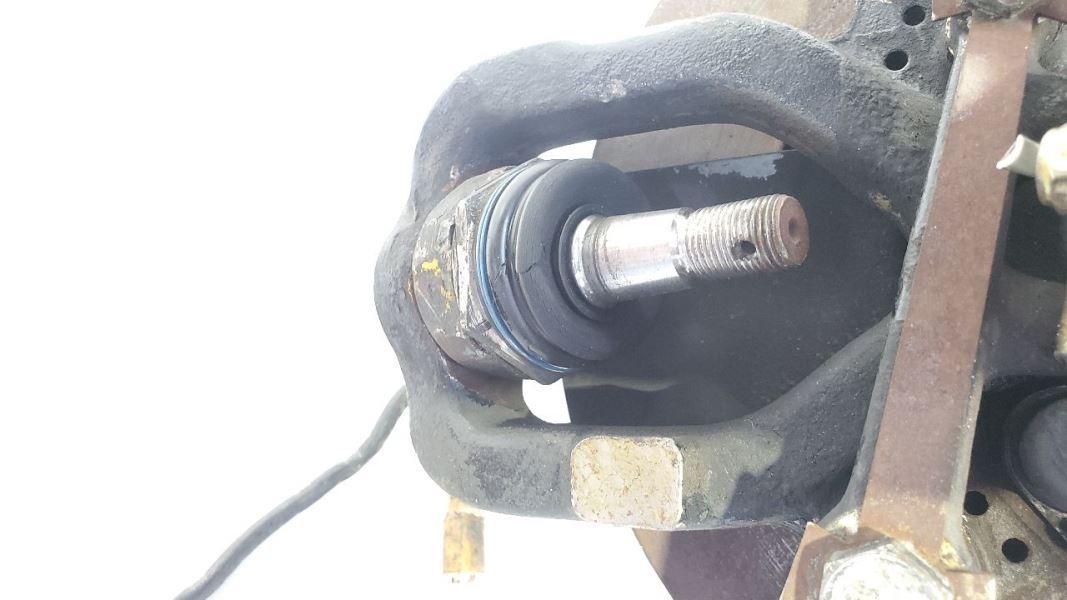 1994 Rolls Royce Silver Spur iii OEM Front Right Spindle Knuckle
