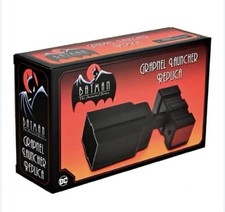NECA Batman The Animated Series GRAPNEL LAUNCHER REPLICA Sealed NEW MINT Gotham