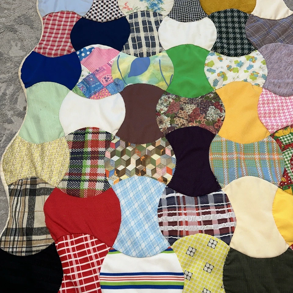 VTG Cutter Quilt Bow Tie Feedsack Wool Block Hand Pieced Nice - Image 2 of 4