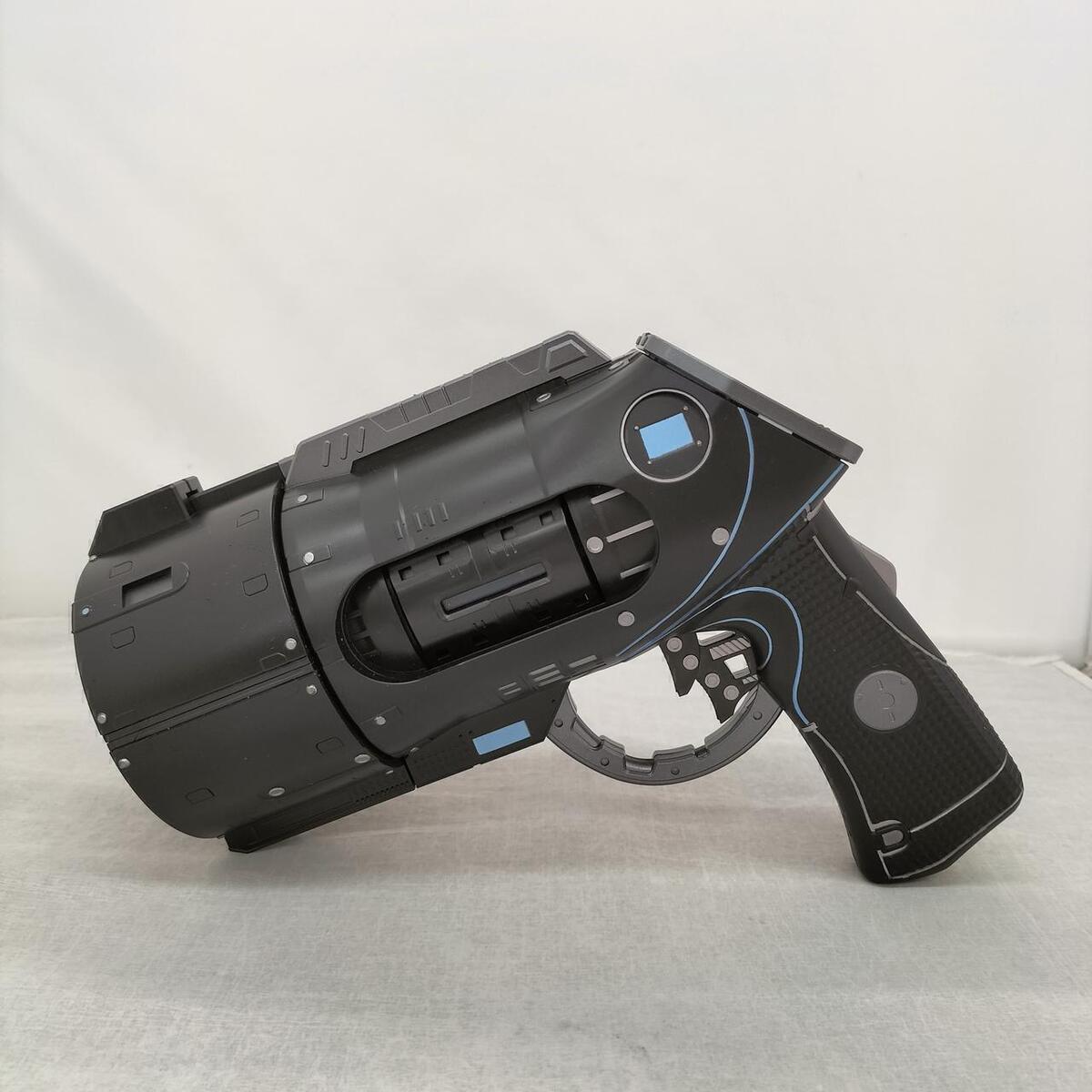 X-GUN GANTZ:O mega house With manual and box Used From JAPAN X-GUN GANTZ:O mega house With manual and box Used From JAPAN