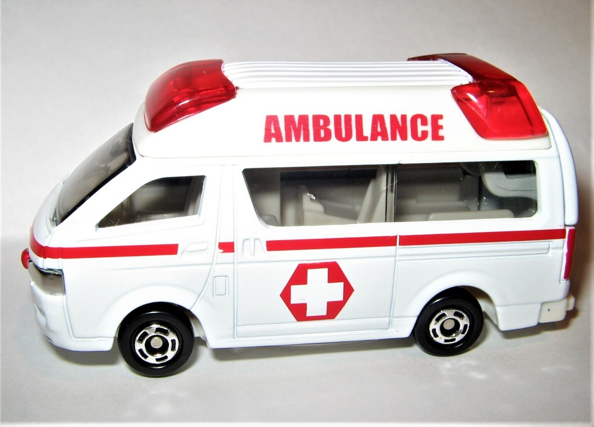 TOMICA No.79 Toyota HiMedic Ambulance w/Hatch 1/64 S Die-cast New