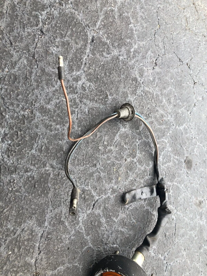 Señal de giro de estacionamiento Ford Mustang 1964-1966 vintage OEM SAE PD 64 CP Foto 3 de 4