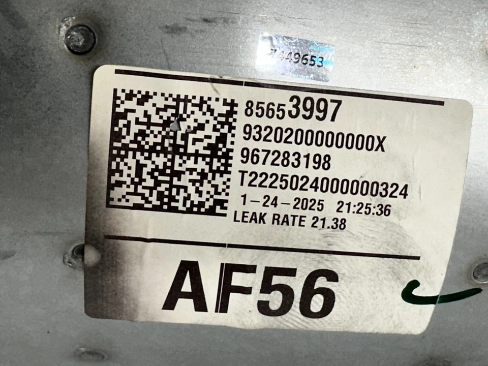 New 2021-2024 Cadillac Escalade ESV 6.2L V8 Front Rear Muffler Pipe 85653997 OEM - Image 4 of 4