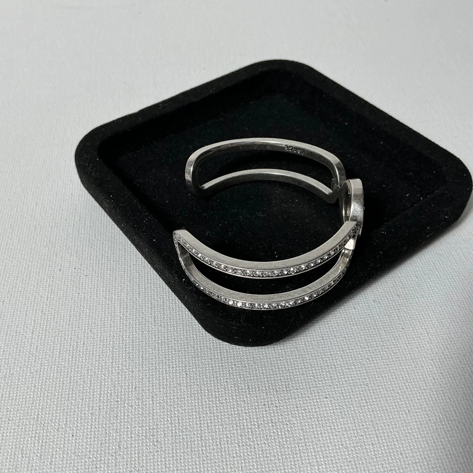 范思哲银色标志手镯 — 第 3/4 张图片