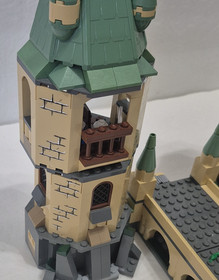 LEGO Harry Potter Deathly Hallows: Hogwarts (4867) w/All Minifigures. No Manual