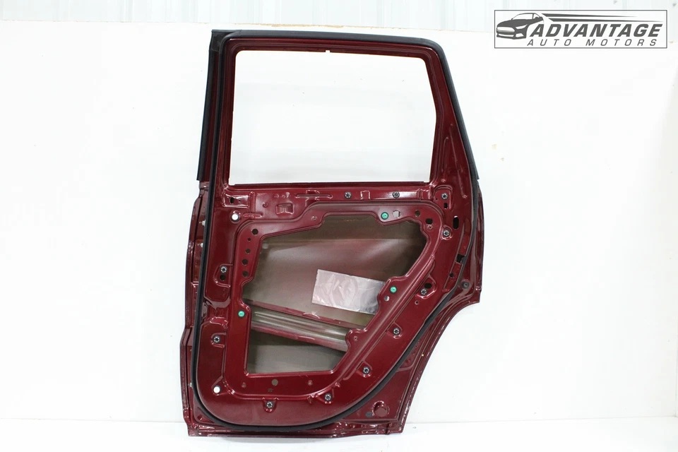 Jeep Grand Cherokee 2011-2021 puerta trasera derecha carcasa panel terciopelo rojo perla OEM Foto 2 de 4