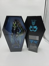 NIB Mattel Monster High Haunt Couture Midnight Runway Frankie Stein Doll