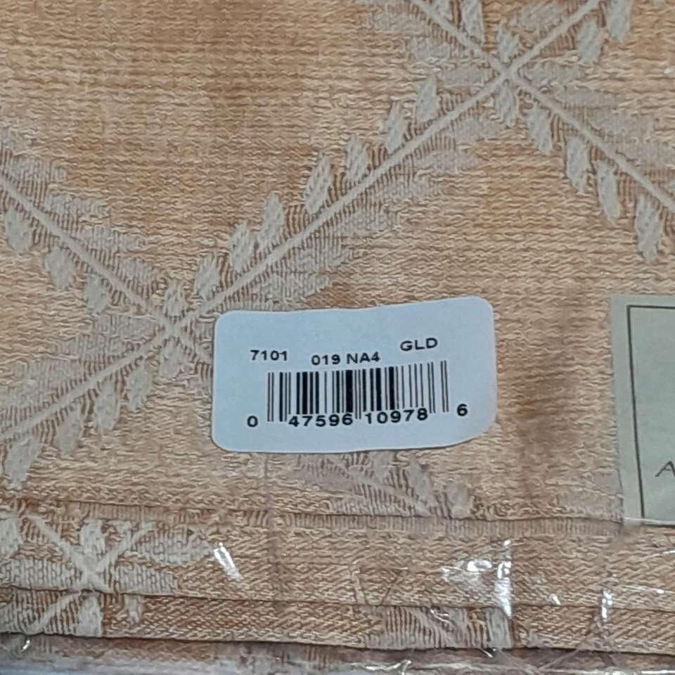 Juego clásico de 4 servilletas de cena de tela Lenox American by Design dorado 18" hoja de laurel Foto 3 de 4