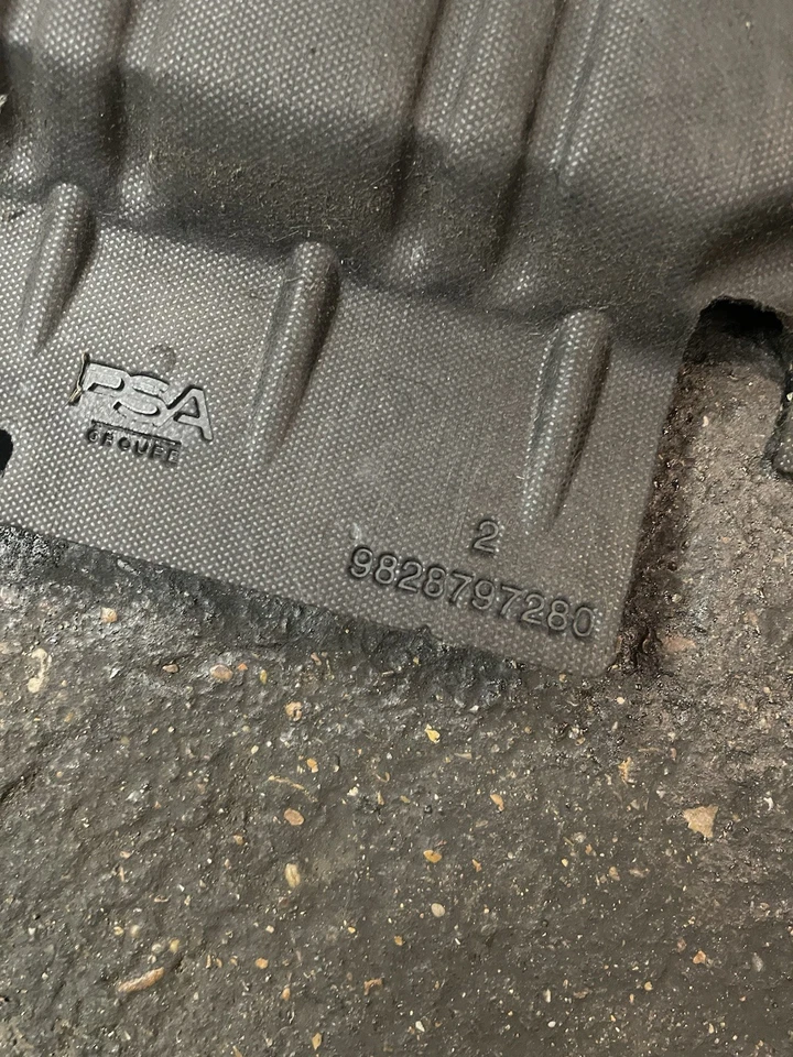 Vauxhall Grandland X 2018-2023 Engine Under tray  9828797280 - Image 3 of 4