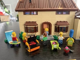 LEGO The Simpsons: The Simpsons House (71006) 100% Complete