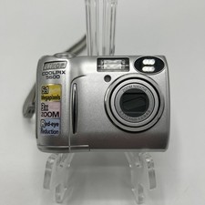 Nikon Coolpix 5600 5.1MP 3x ottica E5600 argento testata