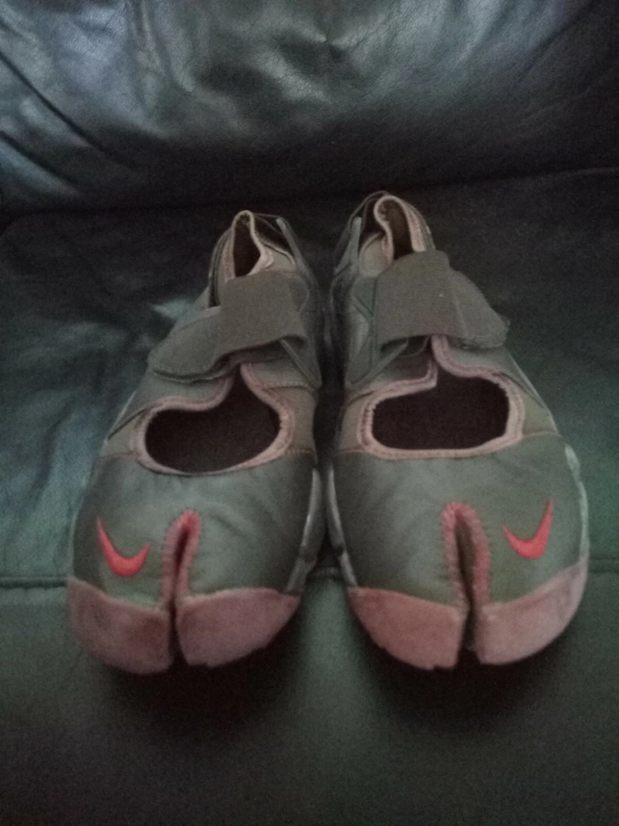 nike air rift size 9