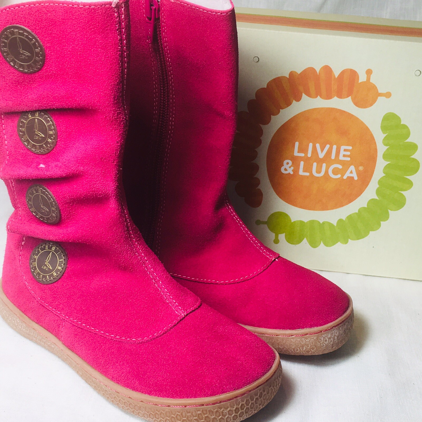 fuschia boots