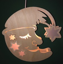 Fensterschmuck elektrisch beleuchteter Holzmond LED