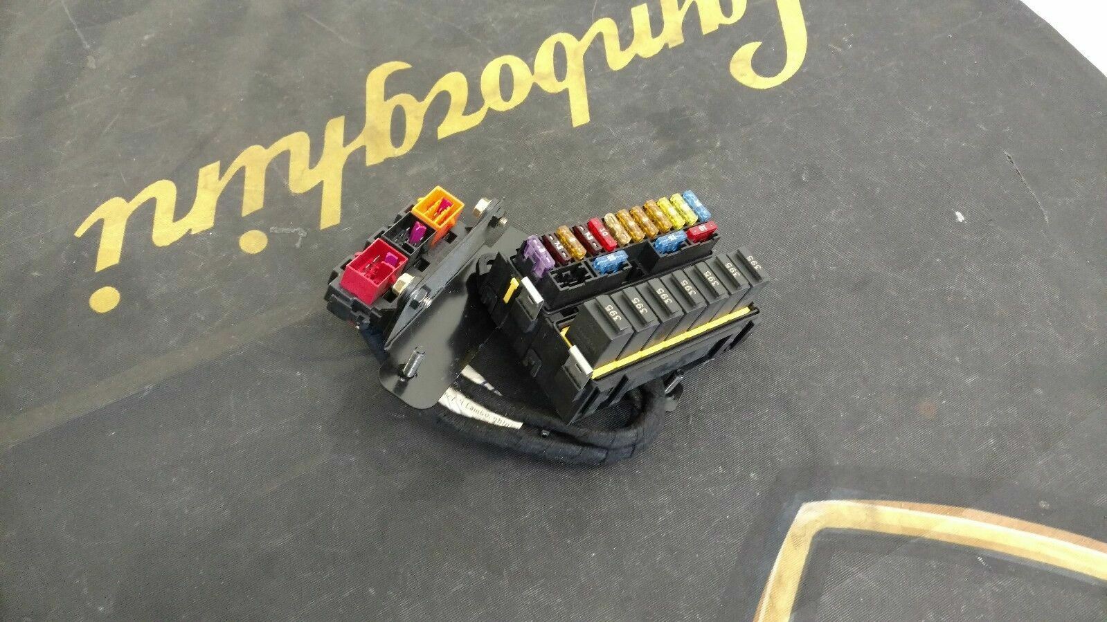 LAMBORGHINI MURCIELAGO DRIVER SIDE DASH FUSE BOX OEM 0061014739