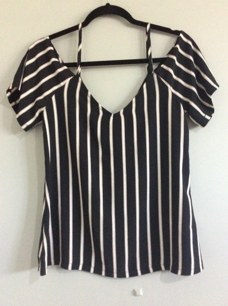 BOO HOO Black striped off the shoulder top Sz 8 Ladies