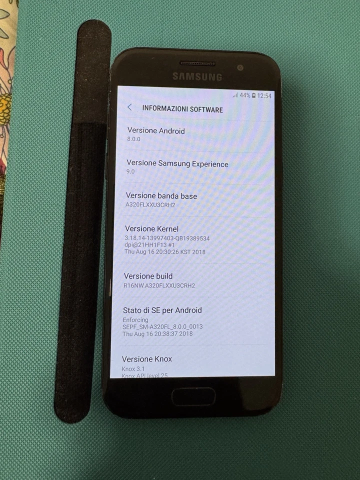 Samsung Galaxy A3 (2017) A320FL 16GB Black, Sbloccato, Usato, - Immagine 3 di 4