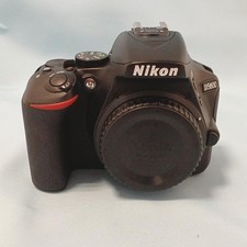 NIKON D5600 Digital SLR