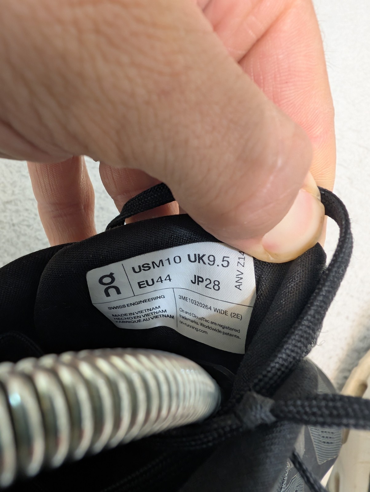 On Running Cloudrunner 2 Black/Eclipse Running Sh… - image 7