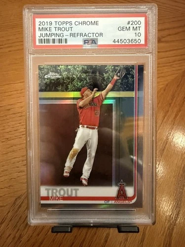 PSA-10 Mike Trout [Refractor] #200 2019 Topps Chrome Jumping Los Angeles Angels