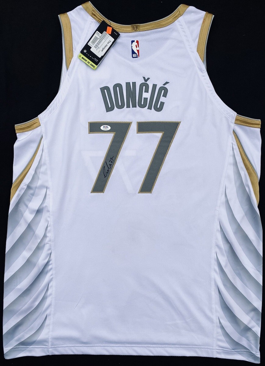 how to clean leather nike shoes