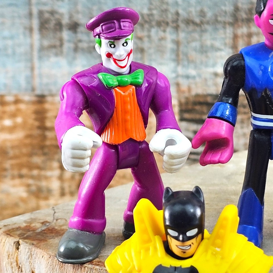 Imaginext DC Super Friends Figura de Ação Batman™ e Green Lantern™ - Online Marketplace