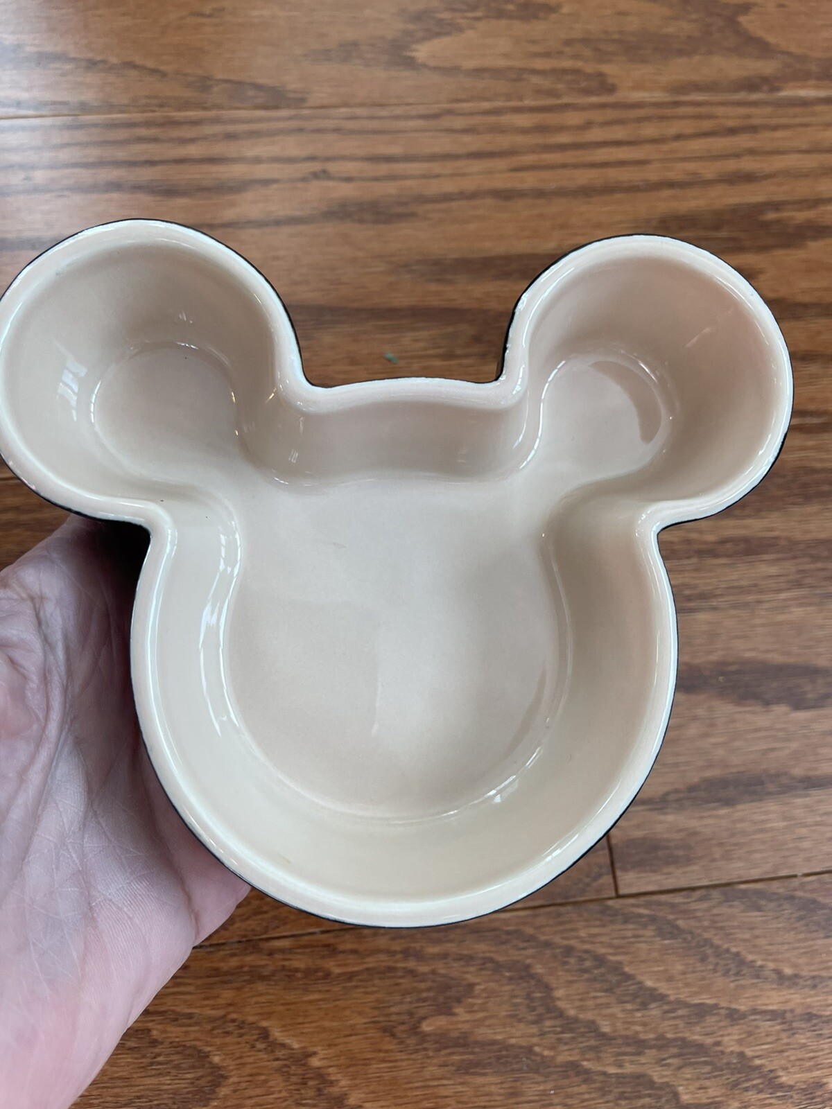 Le Creuset Disney Mickey Mouse Black Ceramic Ramekin Bowl 5.75x5” eBay