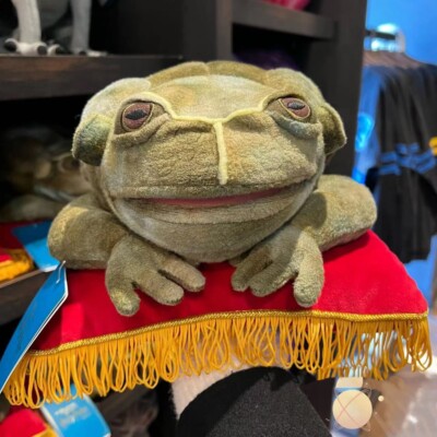 Universal Studios Harry Potter Choir Frog Plush Puppet The Noble Collection NWT