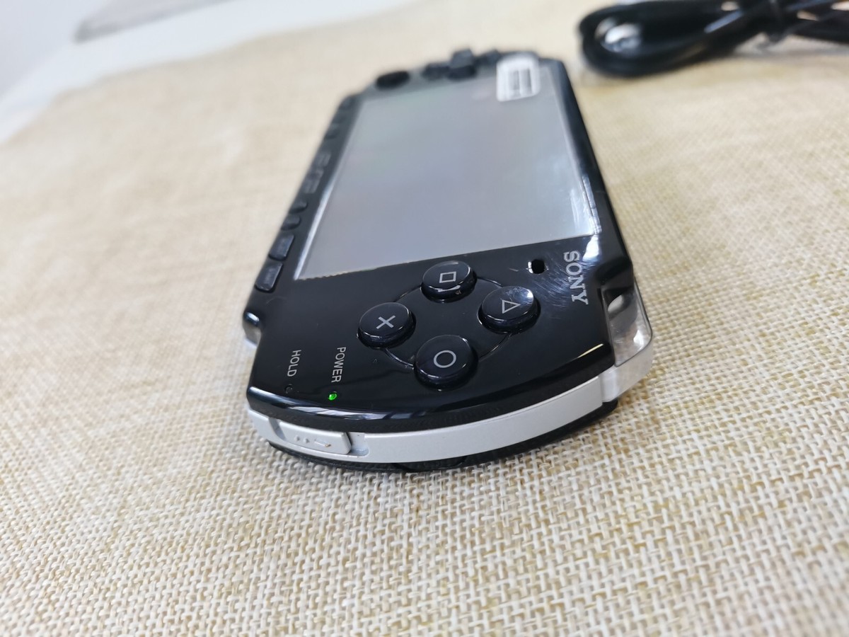 Excellent+】Sony PSP 2000 handheld game console 64GB & charger
