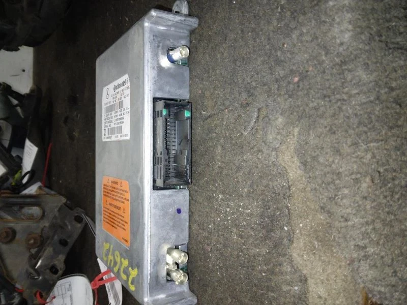 ML320 2008 Chassis ECM 424492 - Image 4 of 4