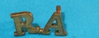 WW1 ROYAL ARTILLERY MILITARY SHOULDER TITLE BRASS BADGE ROUND LUGS WORLD WAR I