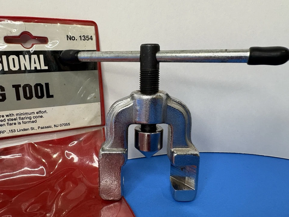 Vintage Melard No. 1354 Pipe Flaring Tool 45 Degree 1/8 - 3/4" Ez Release - Image 2 of 4