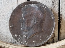 1977 Kennedy Half Dollar Coin No Mint Mark Excellent Condition See Photos