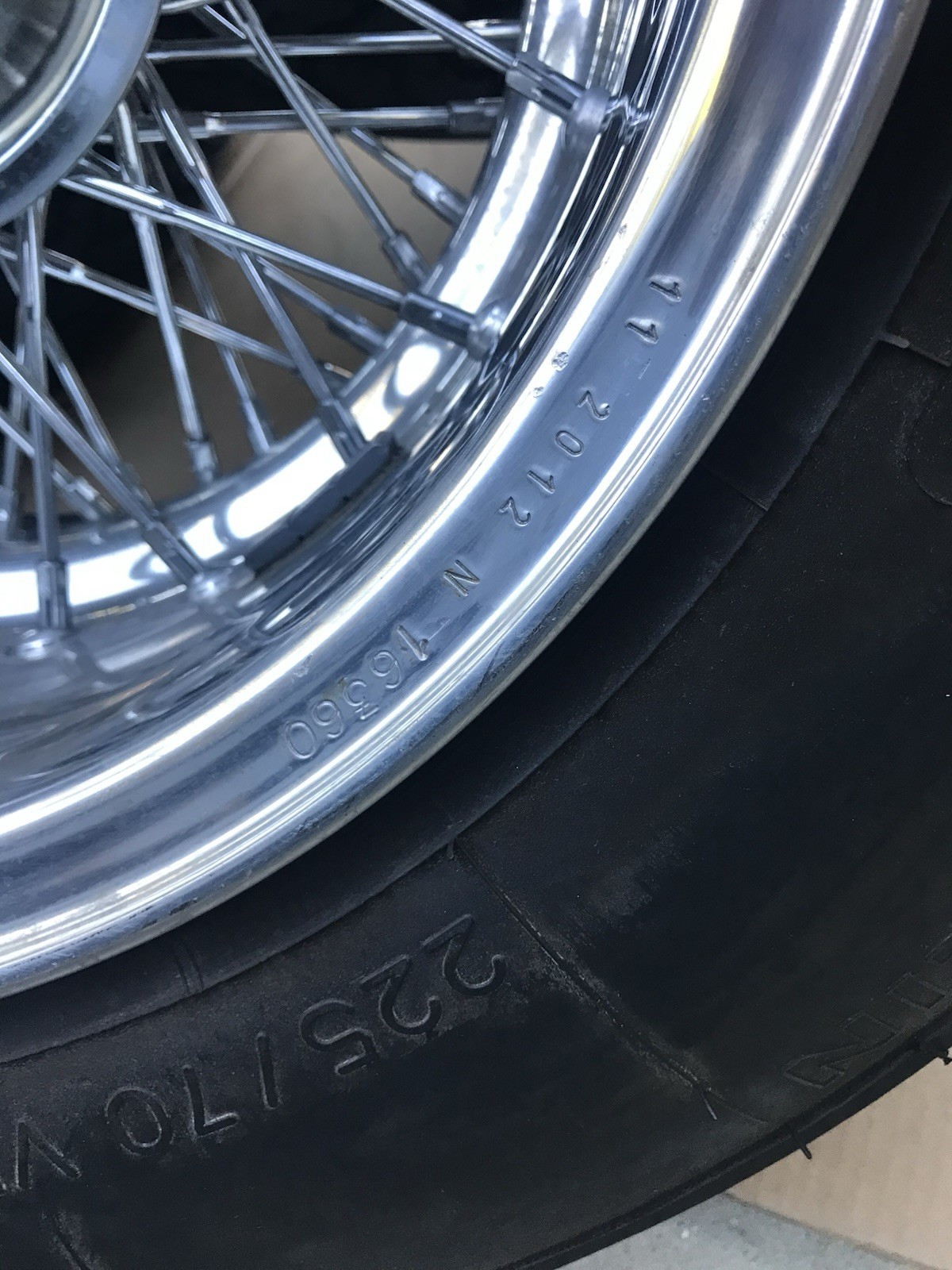 Ferrari 365 GTB Daytona Borrani 15" 4542 4300 Wire Wheels 15x7.5 15x9 W/ Tires
