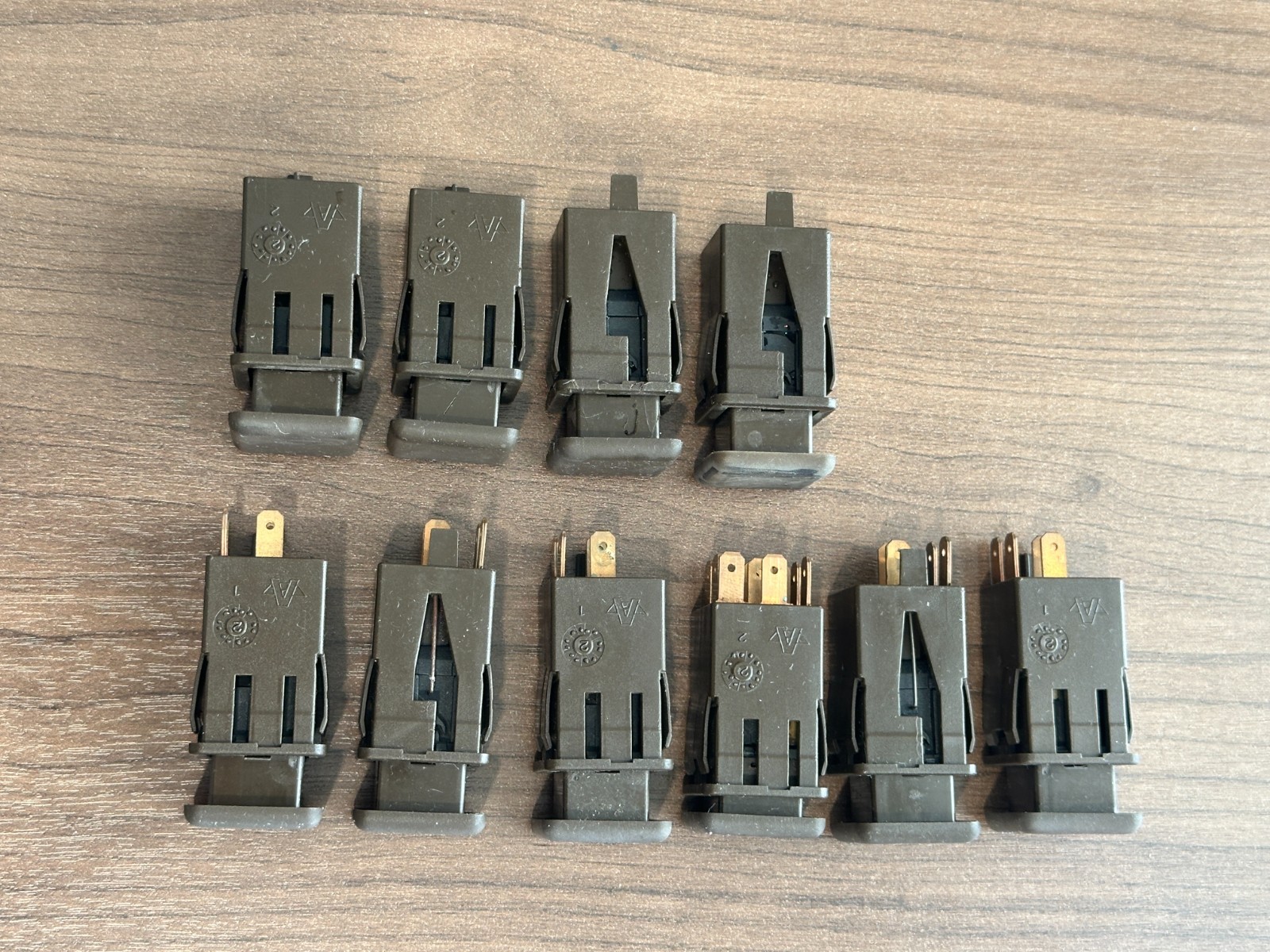 MASERATI VINTAGE OEM SWITCHES BITURBO SPYDER MERAK QUATTROPORTE SHAMAL TC 1980'S