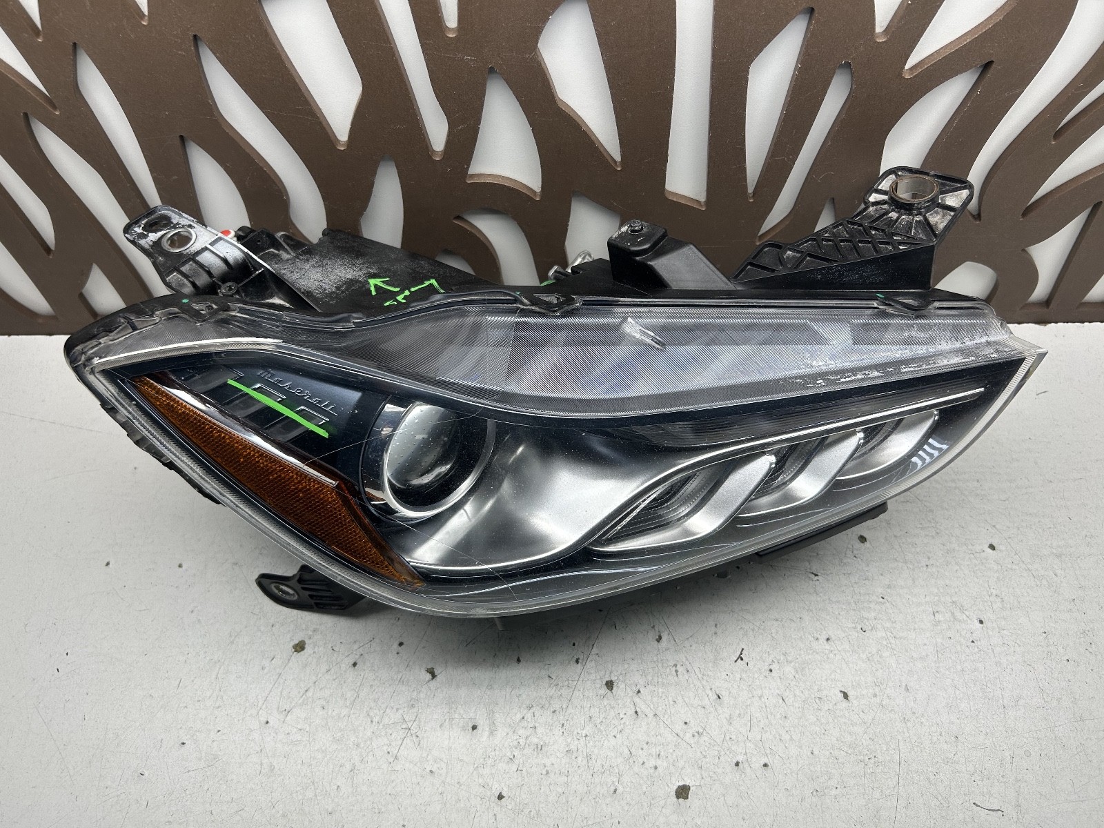 2014-2018 MASERATI GHIBLI RIGHT PASSENGER FRONT HEADLIGHT HEADLAMP XENON HID OEM