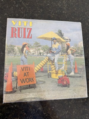 VITI RUIZ   VITI AT WORK    CORAZÓN LOCO   RV RECORDS/VG+ VINYL/LEA BIEN !