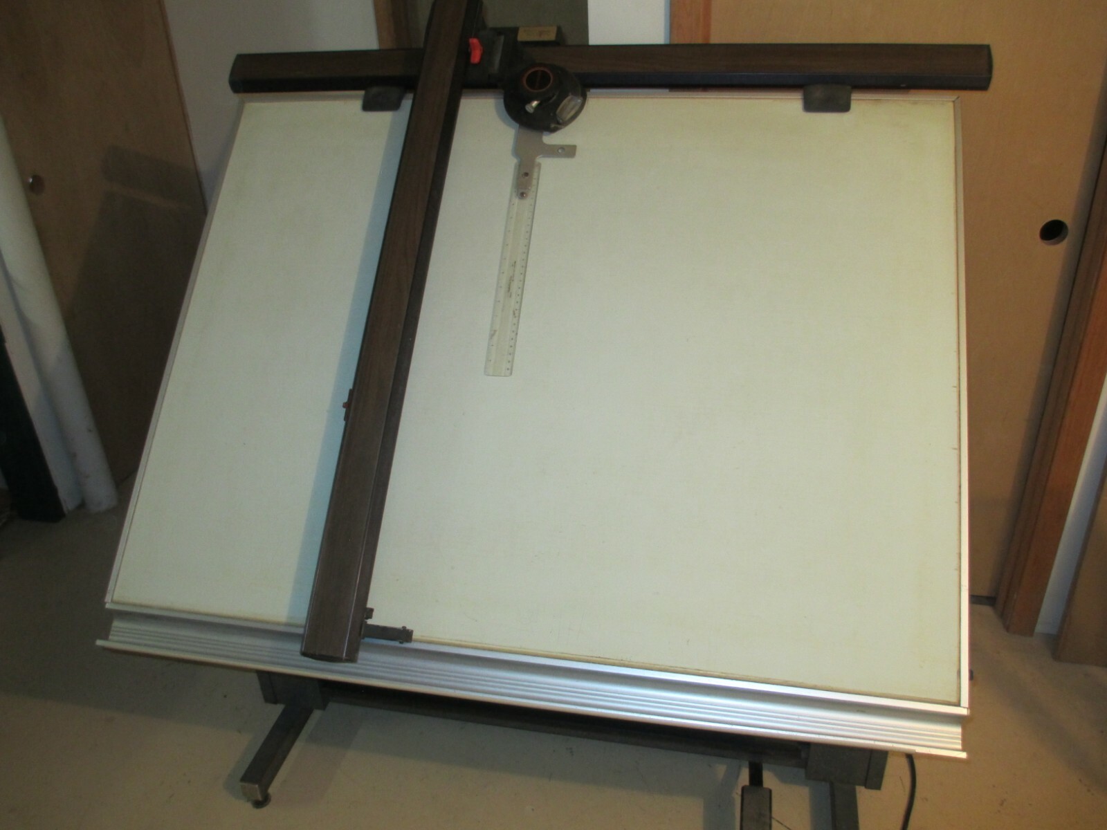 VARD NEWPORT BRUNING ACCUTRAC DRAFTING BOARD TABLE MODEL 3007 eBay
