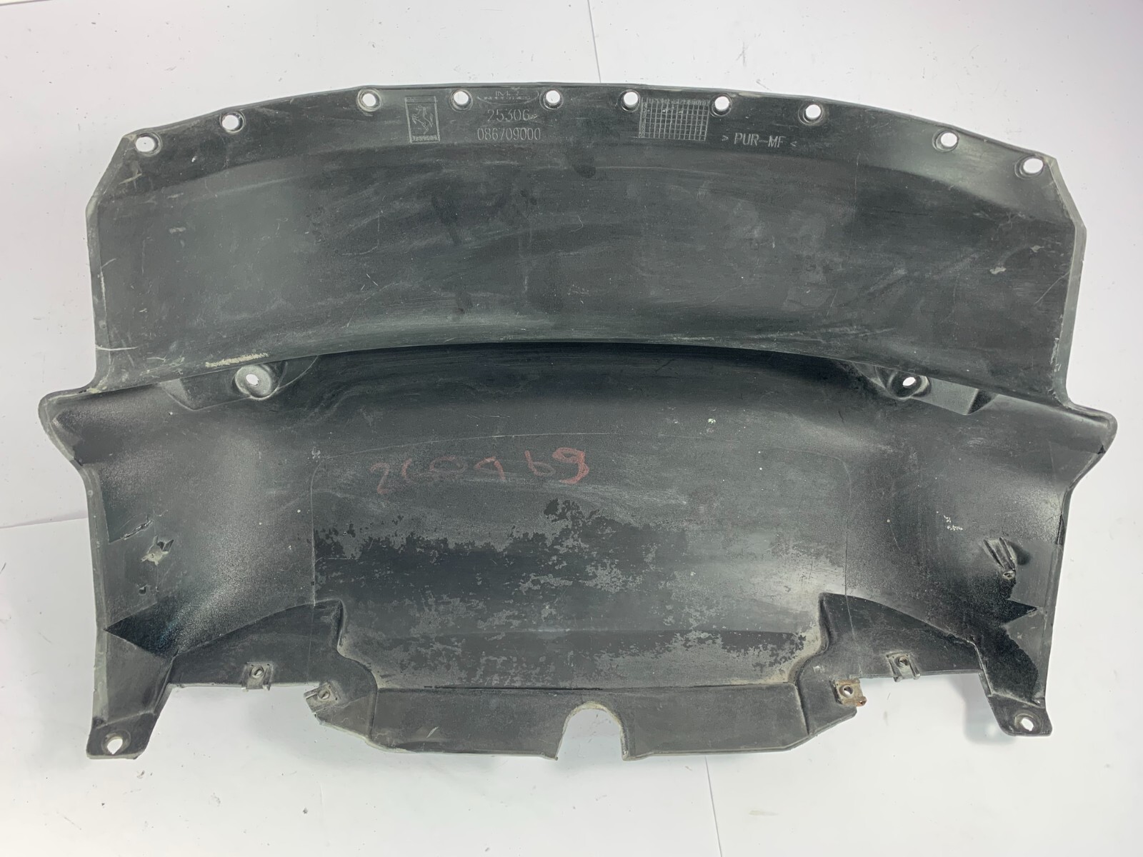 Ferrari 488 Spider OEM Bumper Center Zone Closure 86709000