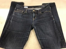 GAP Womens Size 28R Striaght Dark Jeans