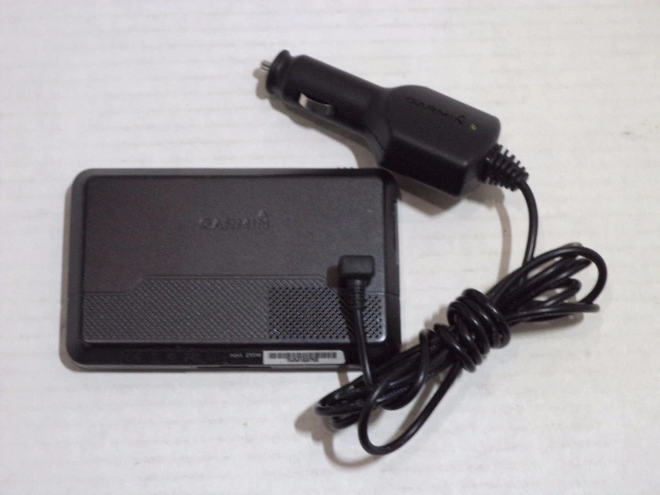 Garmin nüvi 255W/255WT 4.3"Portable GPS Navigator / Lifetime Maps America's 52 - Image 2 of 4