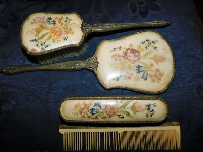 VINTAGE VERGOLDETER SCHMINKTISCH PETIT POINT HANDSPIEGEL & 2 BÜRSTEN & FOC KAMM