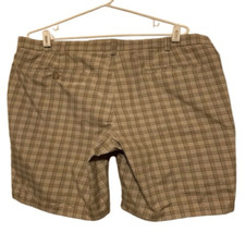PGA TOUR SIZE 38 BEIGE PLAID GOLF SHORTS