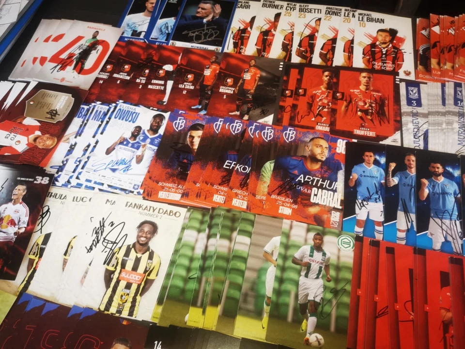 10 подписанных вручную клубных карточек с автографами таинственный набор лот футбольных открыток internatio - Изображение 2 из 4