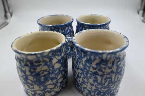 The Workshops of Gerald R Henn Blue Spongeware Farmhouse 4 Mugs Roseville Ohio