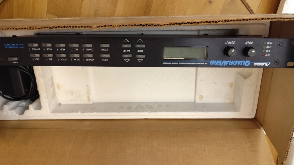 Alexis QuadraVerb Digital Effects Processor - Bild 3 von 4